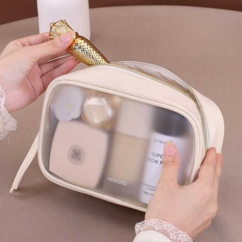 Semi-transparent Luxury Makeup - مراجعة Luxury Skincare Women وسعره