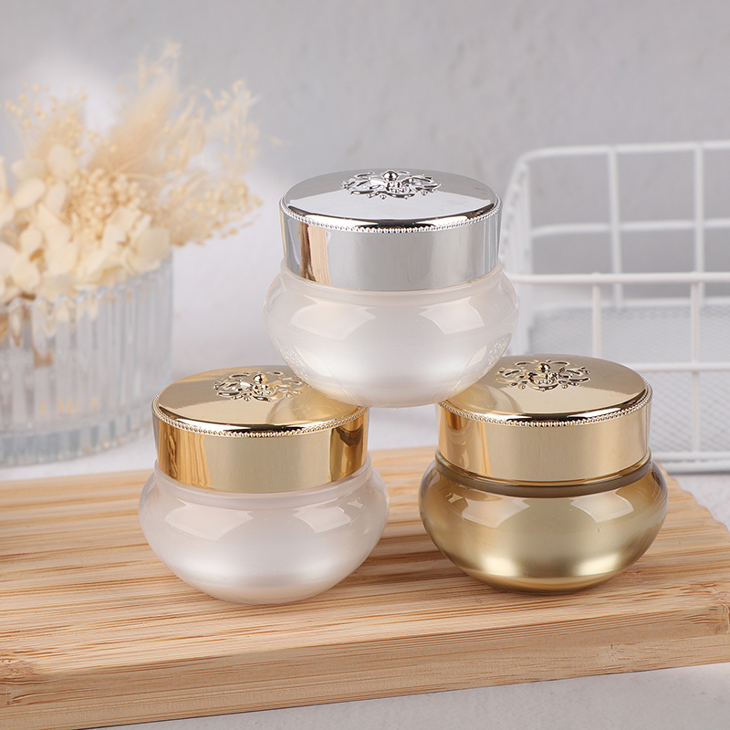 Acrylic Empty Travel Cream Jar - مراجعة Luxury Skincare & Spa Reviews وسعره
