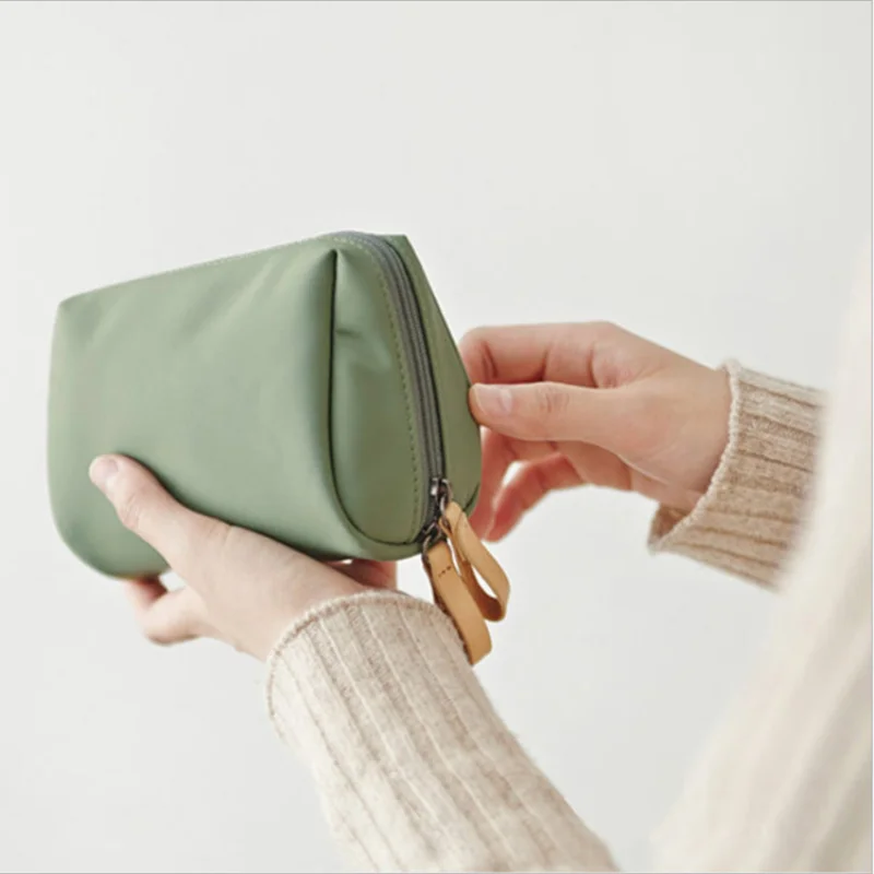 New Simple Women Cosmetic Bag  - مراجعة Luxury Skincare Women وسعره